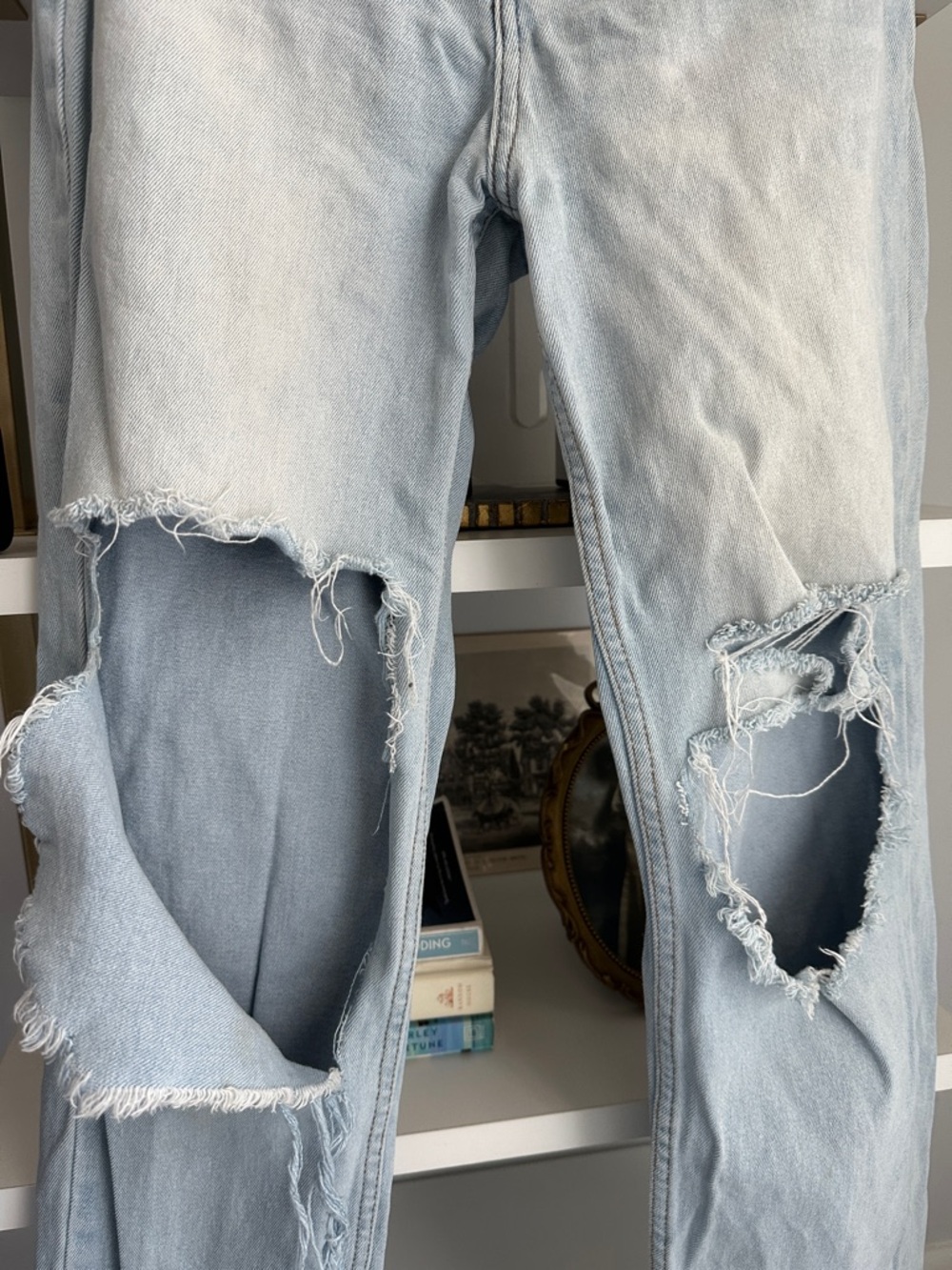 Vibrant Light Wash Distressed Straight-Leg Jeans - Women - Picture 3 of 6